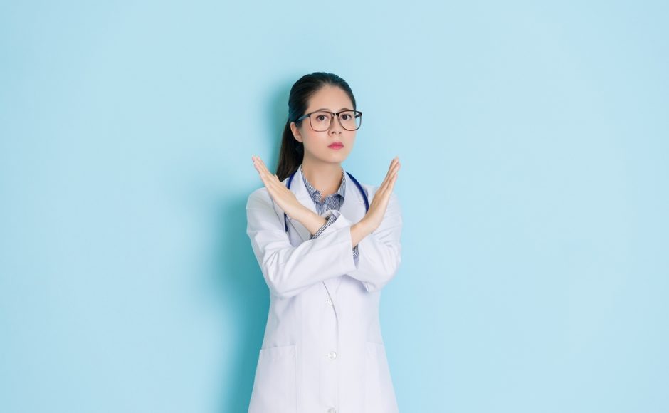 Don’t Botch It: 7 Red Flags When Looking for a Plastic Surgeon