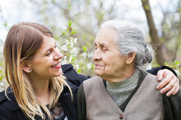 6 Useful Questions To Ask When Comparing Retirement Homes For Your Loved One